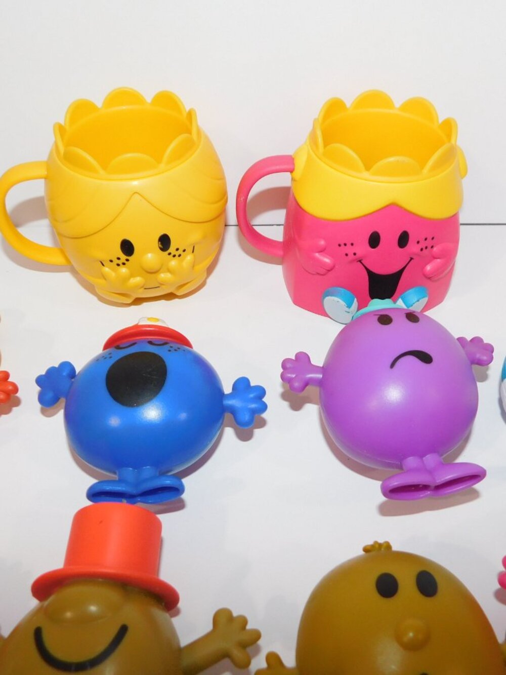 Lot 21  McDonalds Mr. Men & Little Miss Toy Figures and Cups R. Hargreaves - Picture 2 of 8